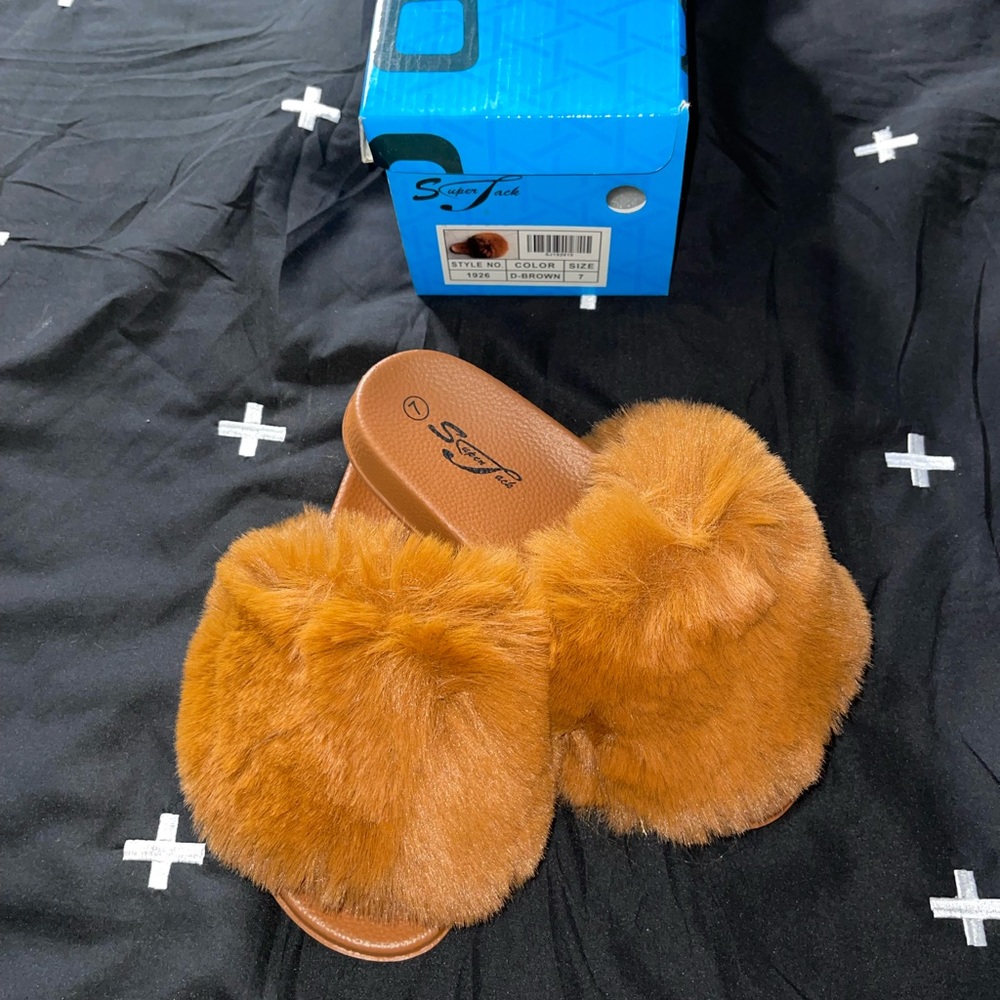 Fur Slides - Picture 4 of 6